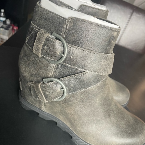 Sorel - Picture 4 of 5